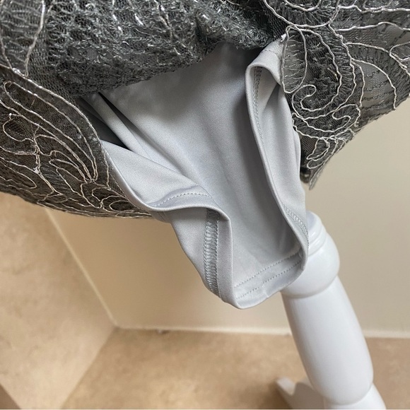 TADASHI SHOJI Silver Gray Embroidered Corded Lace Cold Shoulder Sheath Dress 4 - Picture 8 of 16